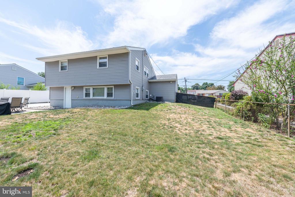 113 WOODLAND AVENUE
