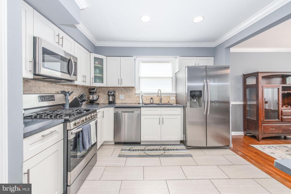 113 WOODLAND AVENUE