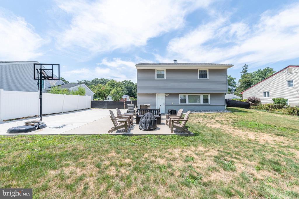 113 WOODLAND AVENUE