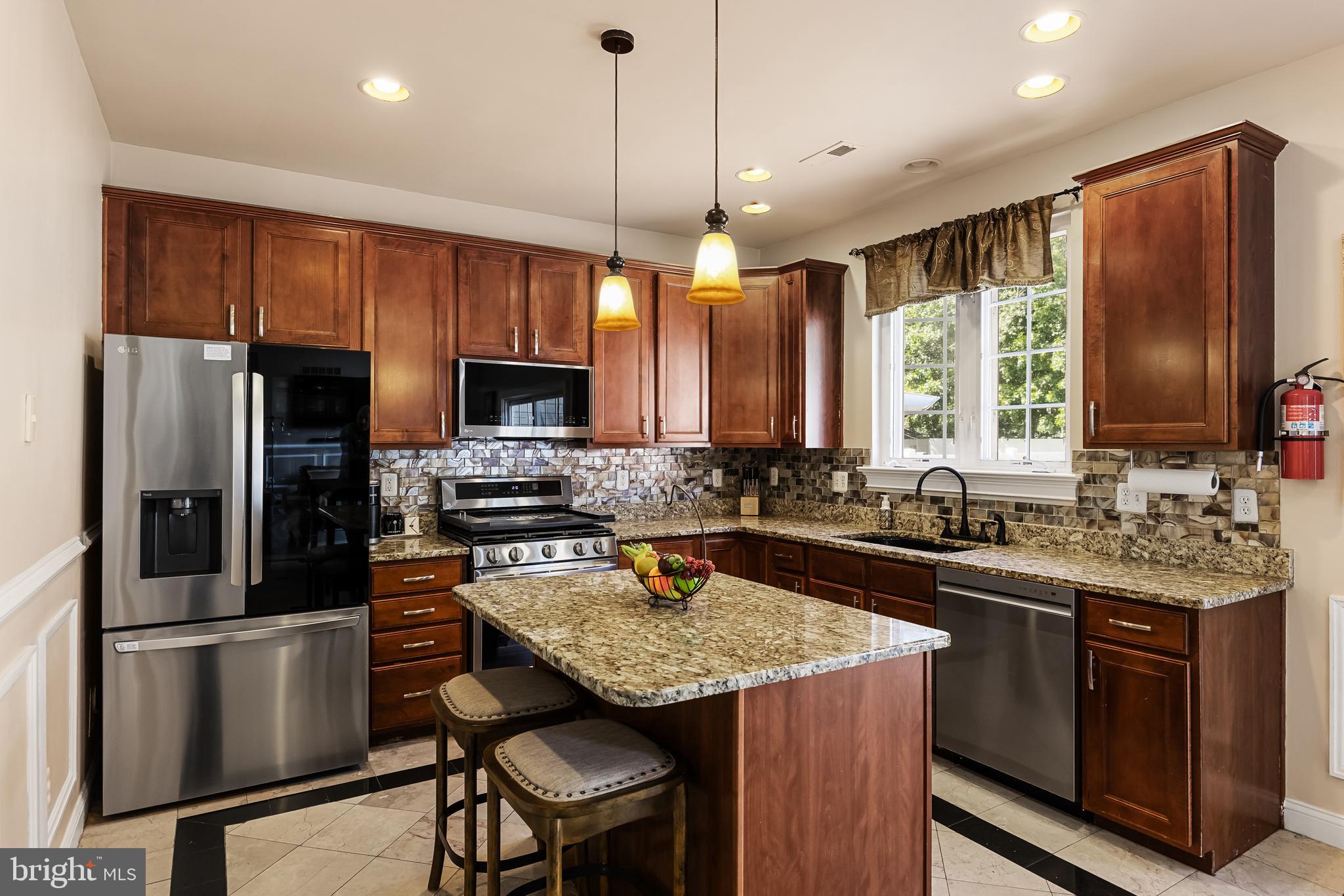 113 Summerbrooke Ct