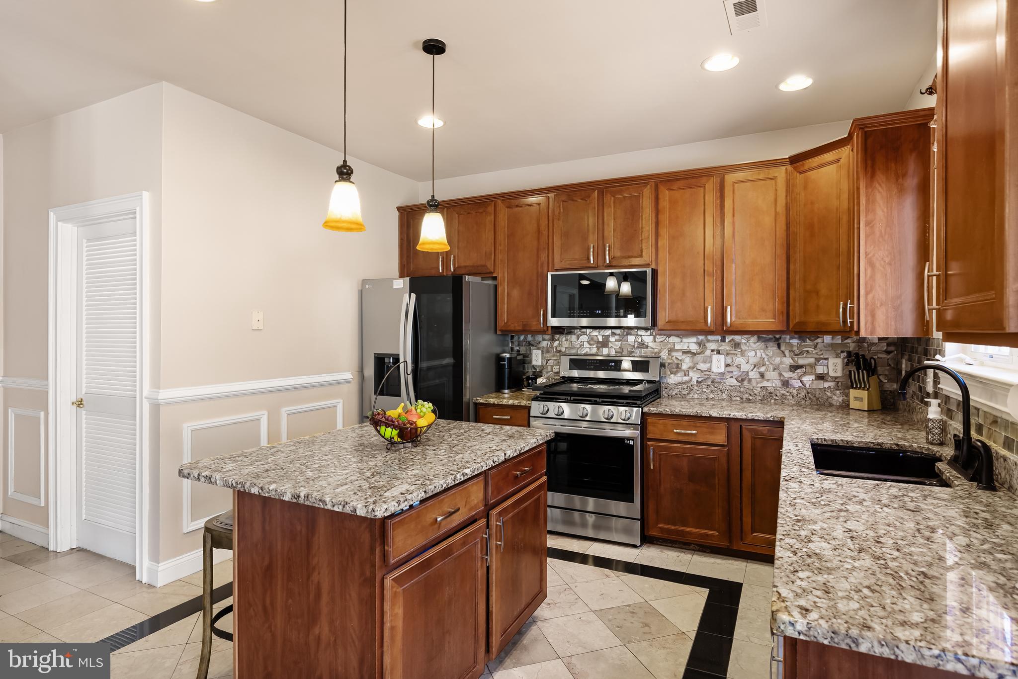 113 Summerbrooke Ct