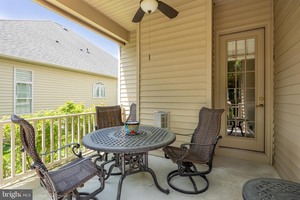 6 Mulhouse Dr