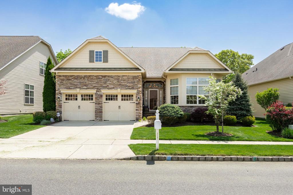 6 Mulhouse Dr