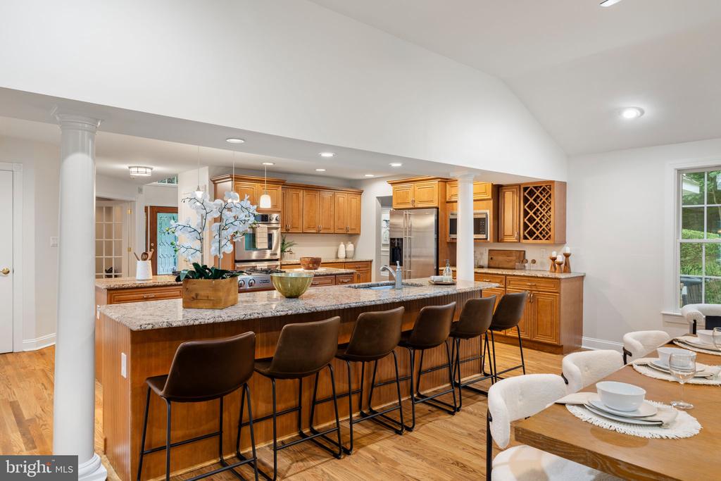 1109 WINDING DRIVE