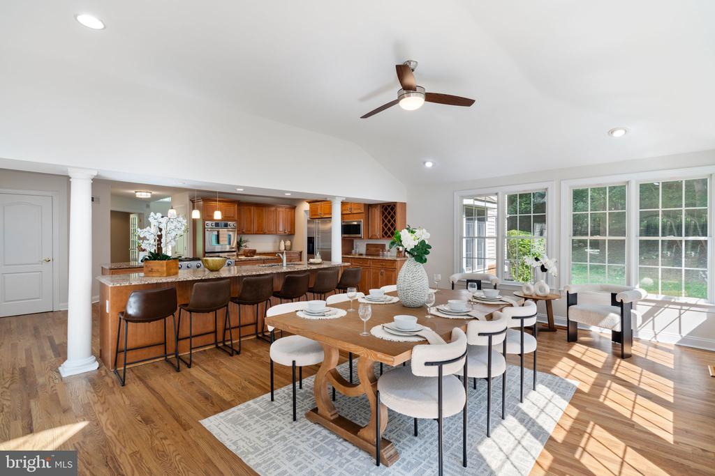 1109 WINDING DRIVE