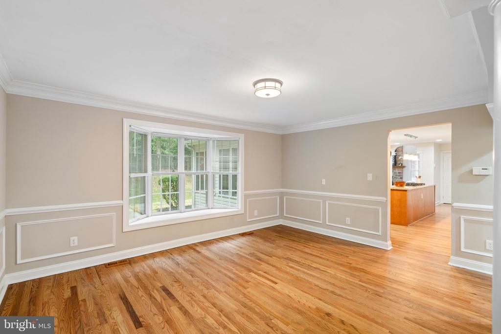 1109 WINDING DRIVE