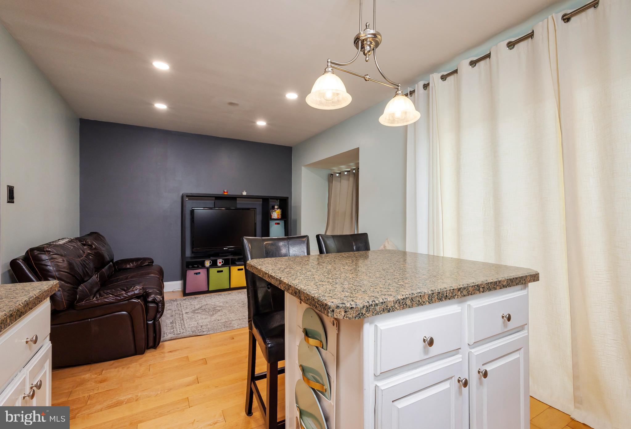 701 KINGS CROFT