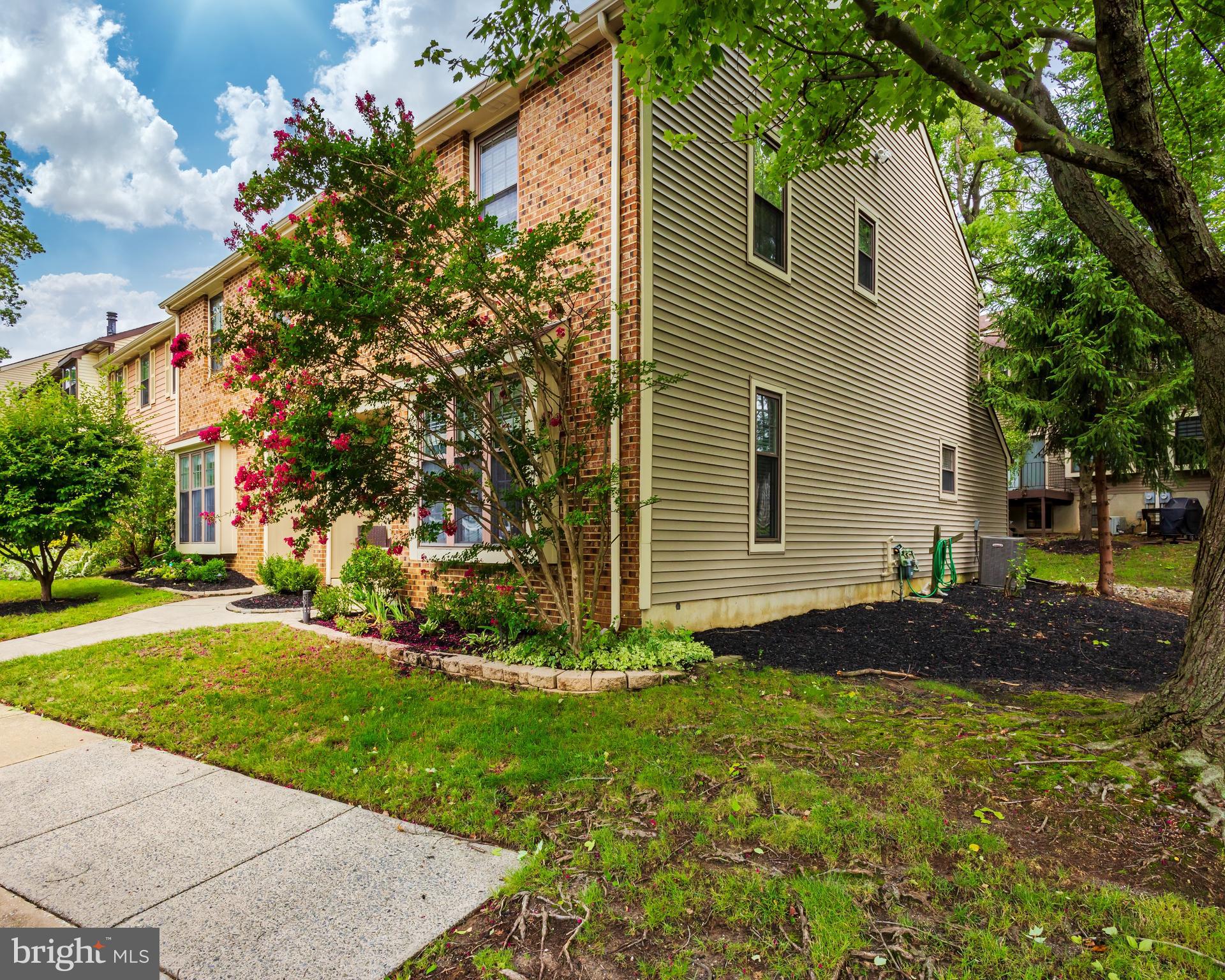 701 KINGS CROFT