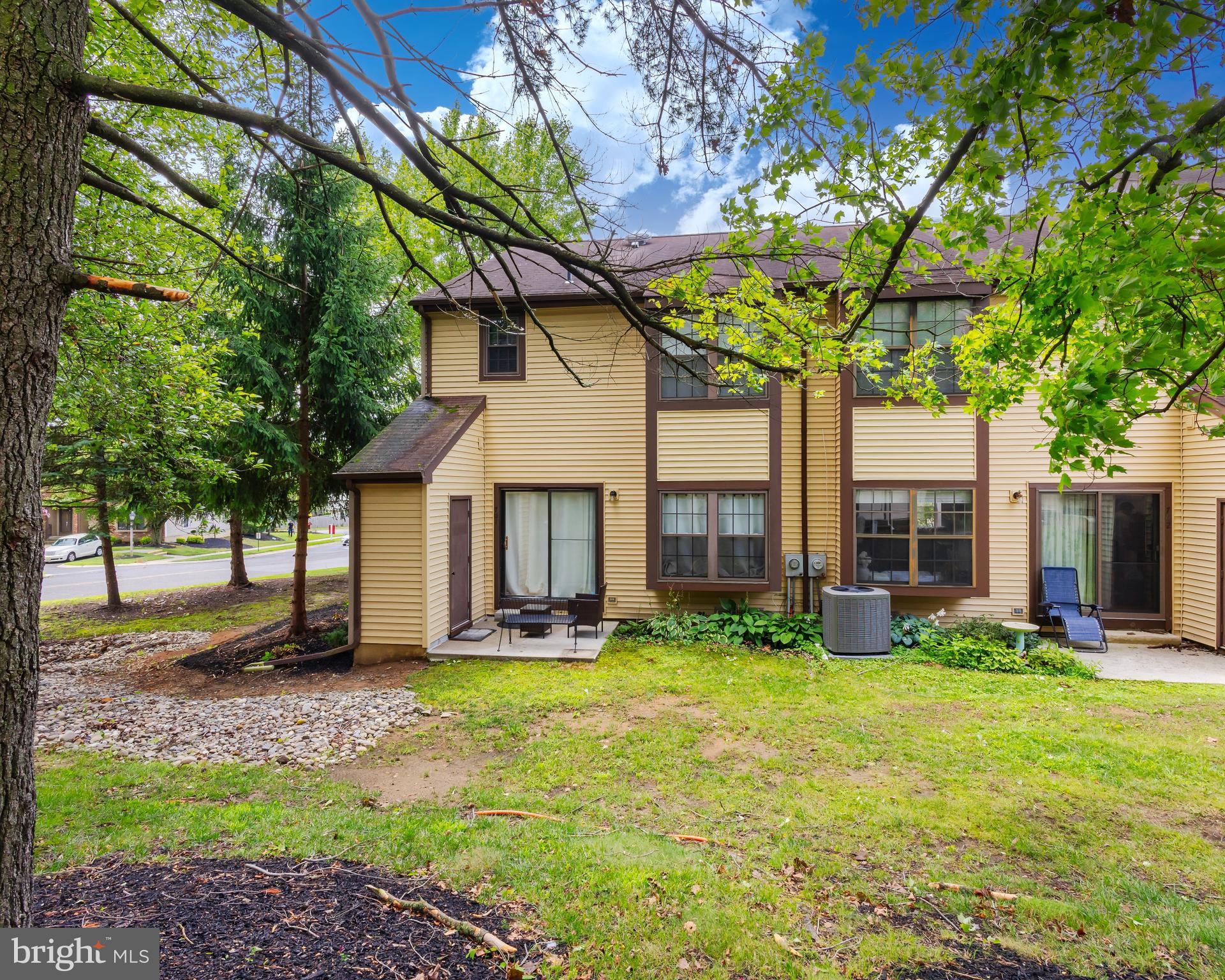 701 KINGS CROFT