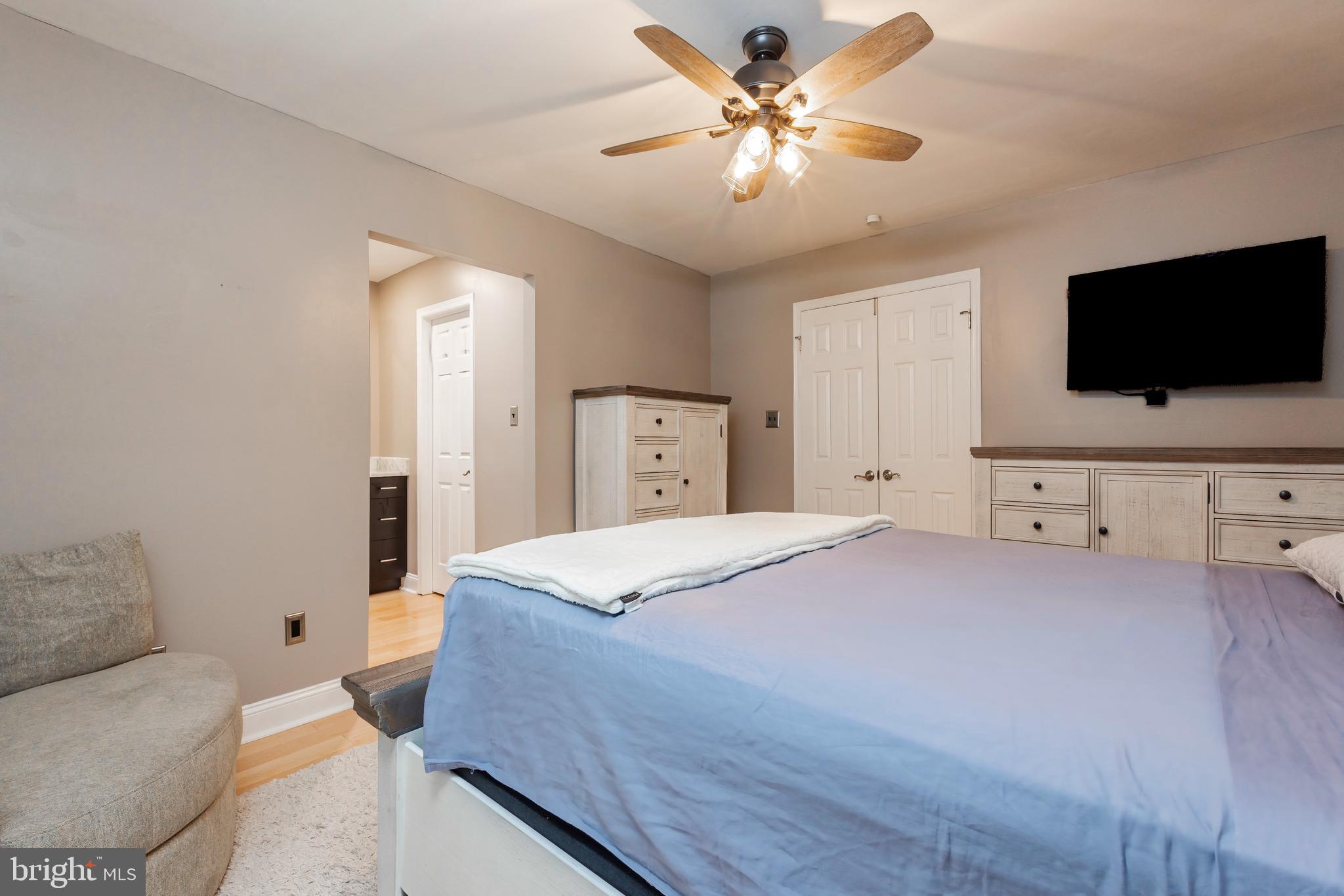 701 KINGS CROFT