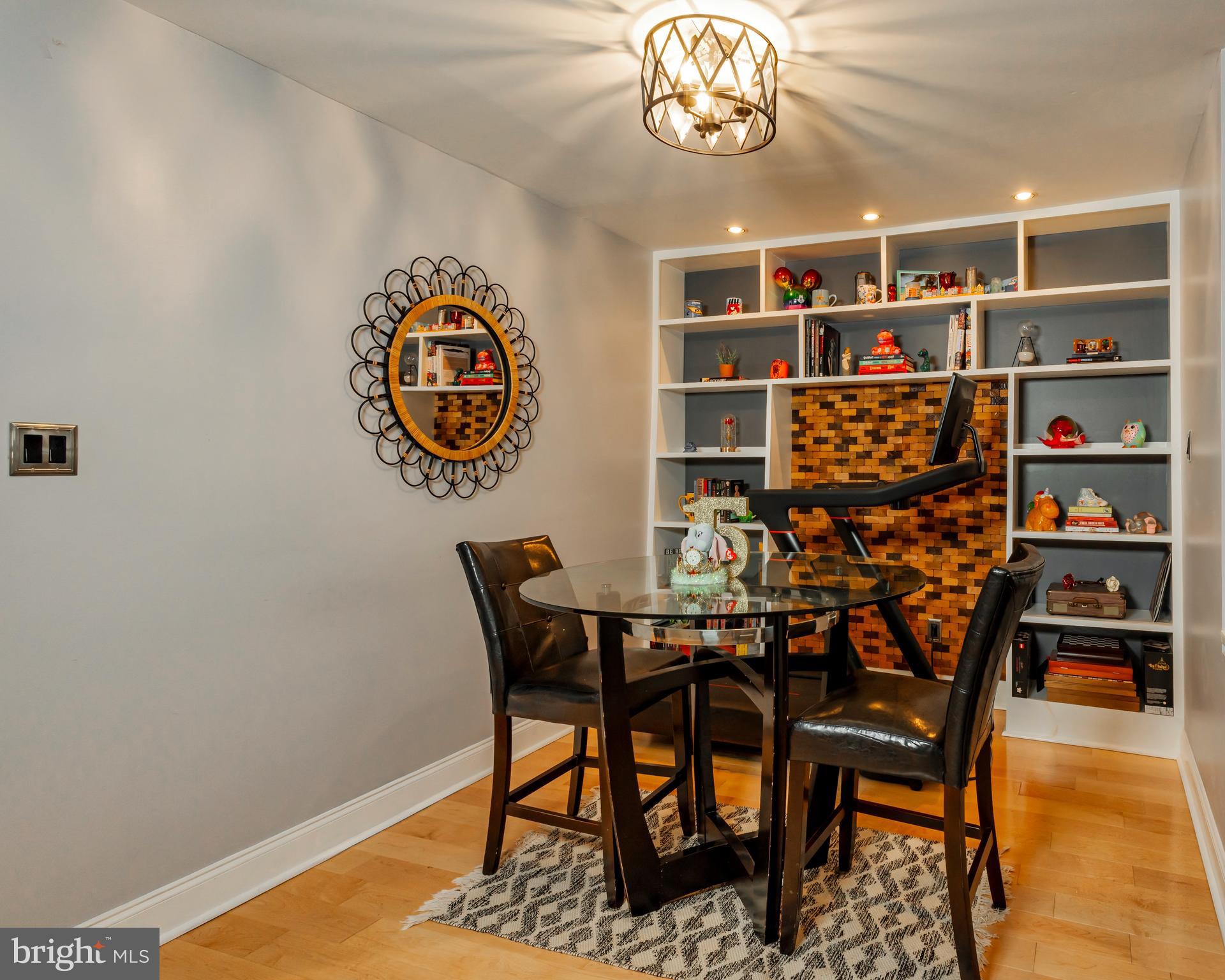 701 KINGS CROFT