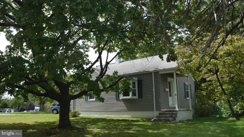 2 ROSE LANE