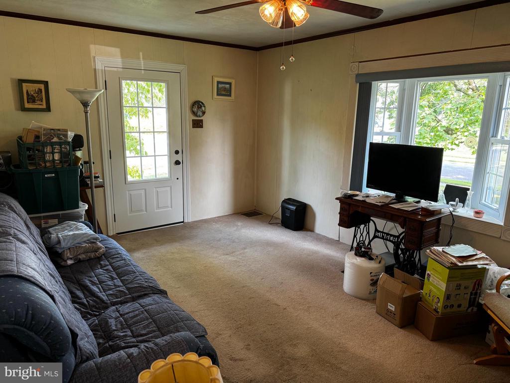 2 ROSE LANE