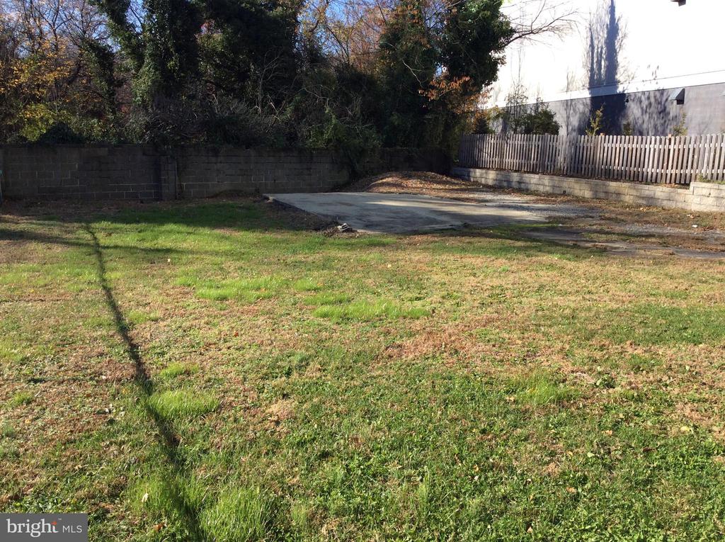 1168 ROMANO AVENUE Unit: A