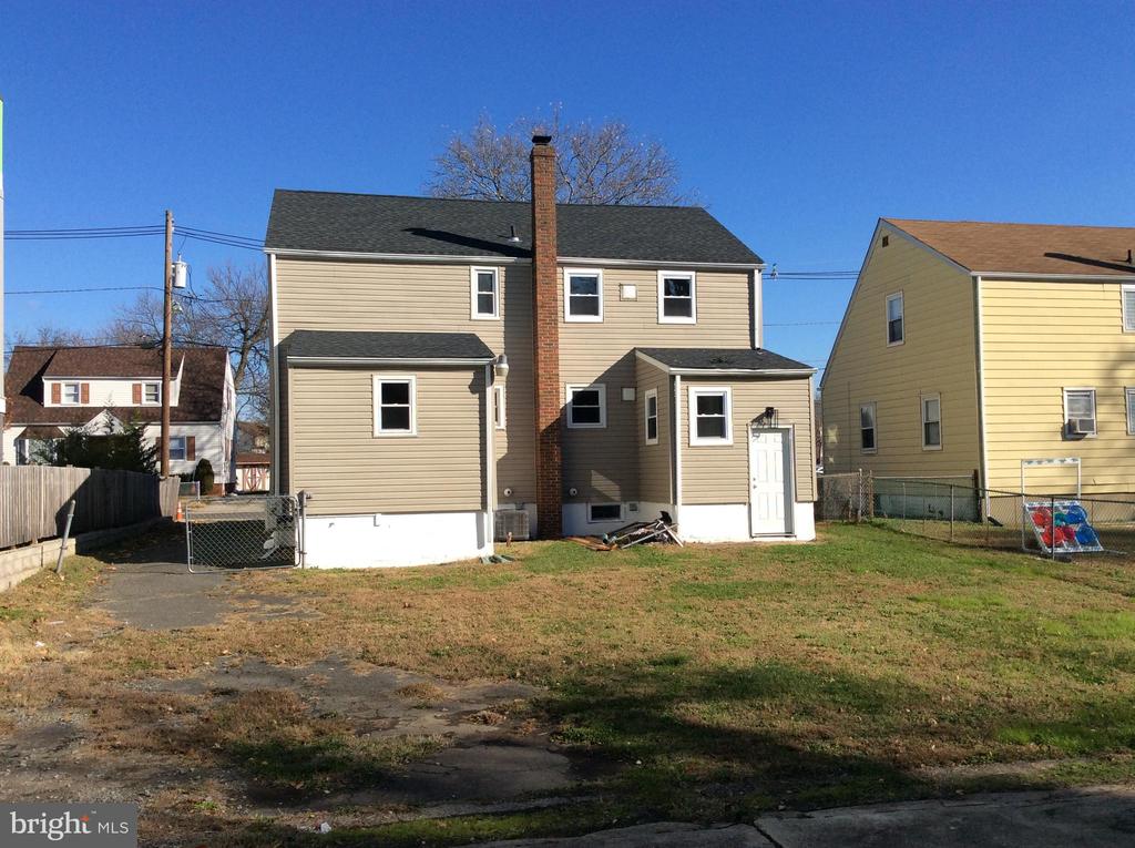 1168 ROMANO AVENUE Unit: A
