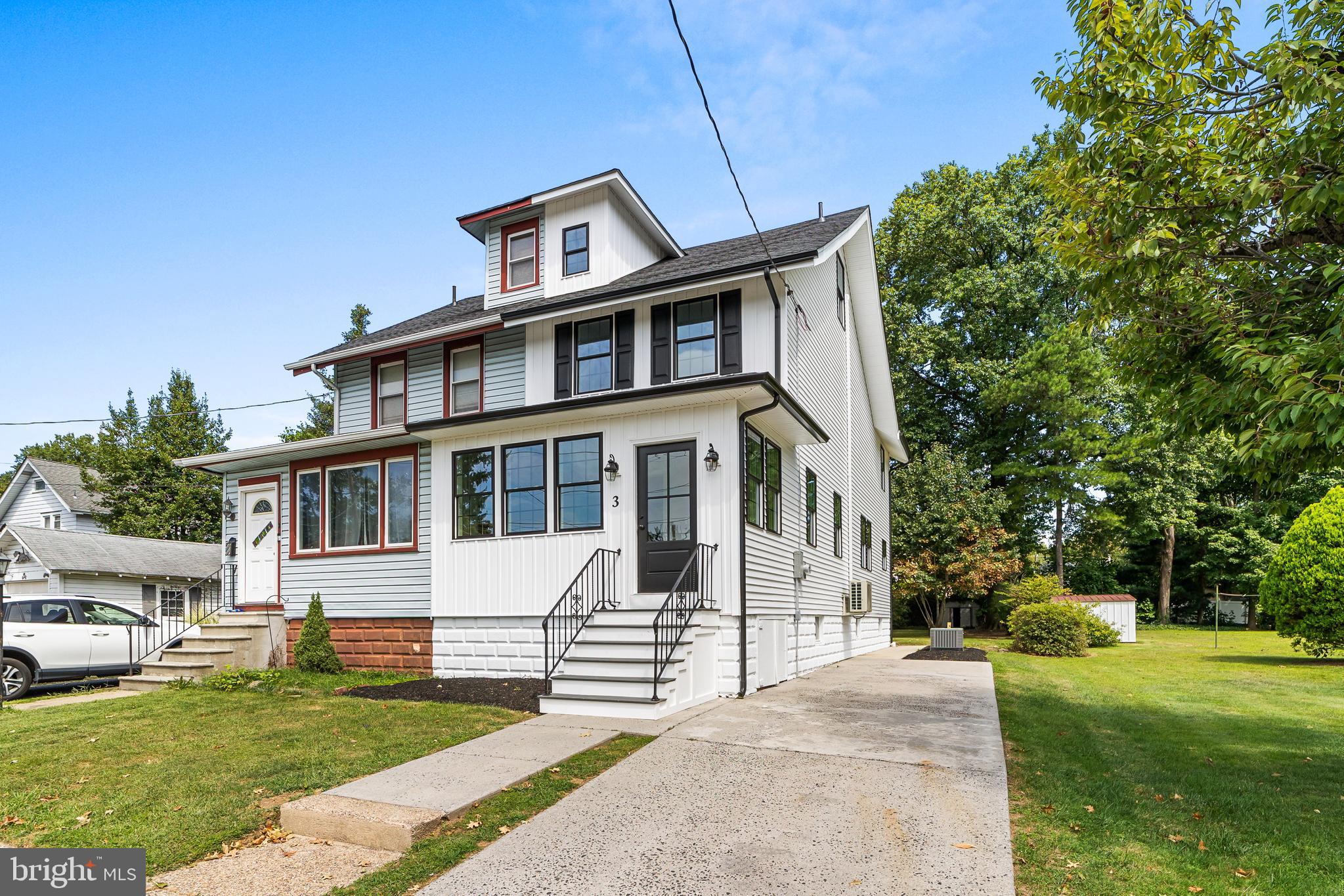 3 THORNOLDEN AVENUE
