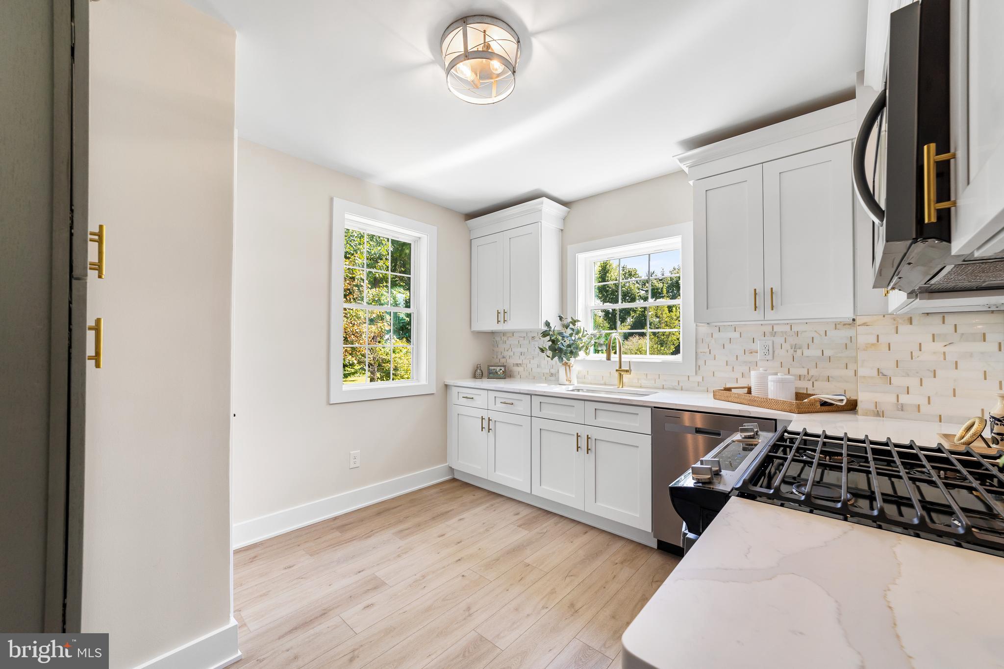3 THORNOLDEN AVENUE