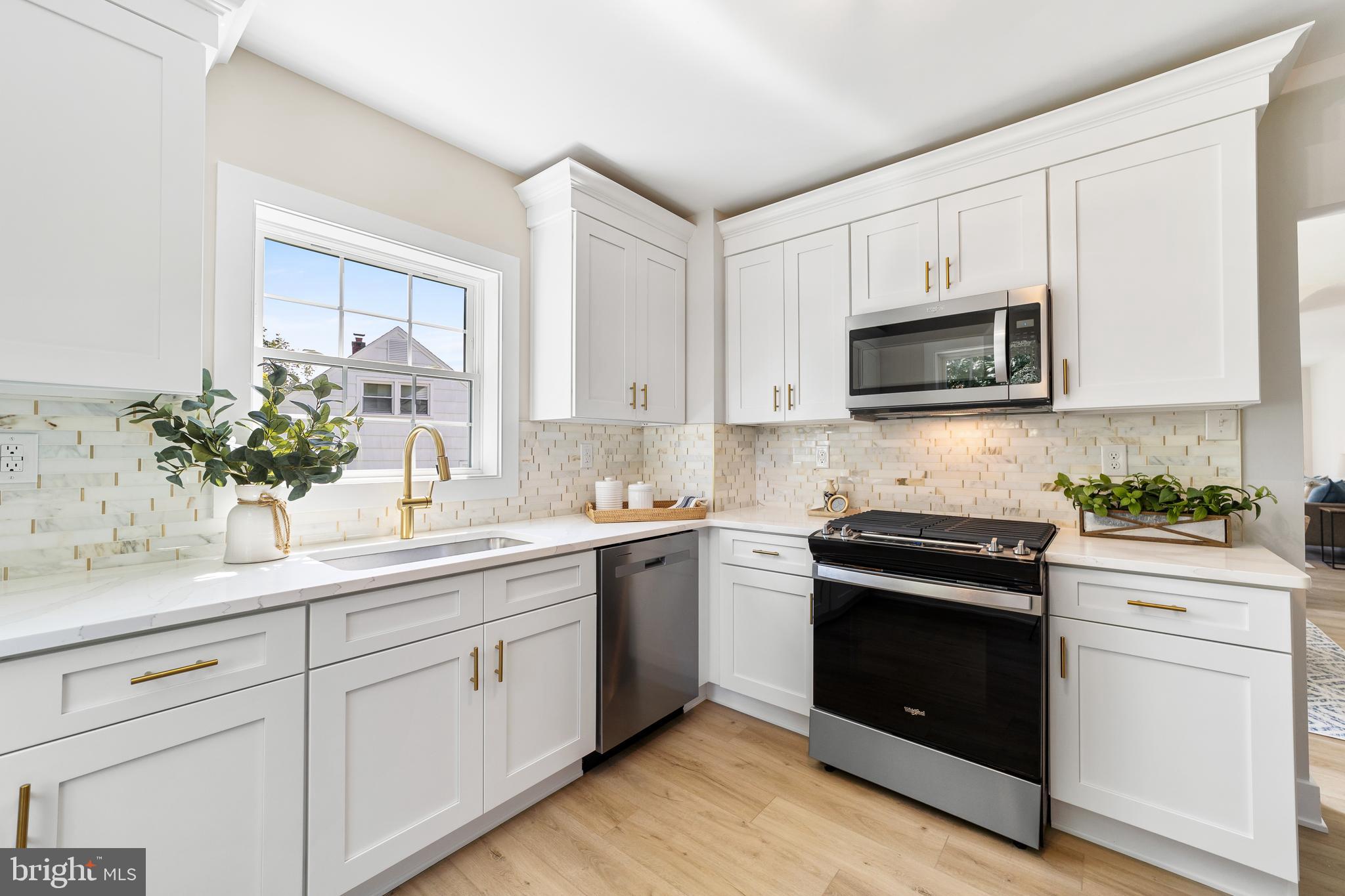 3 THORNOLDEN AVENUE
