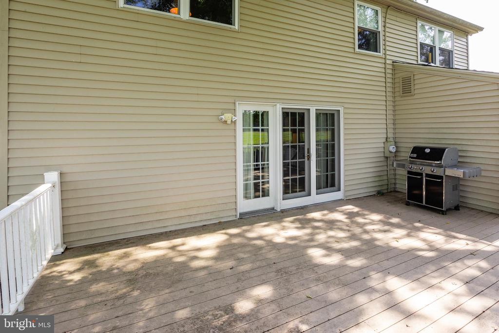 100 THORNHILL ROAD