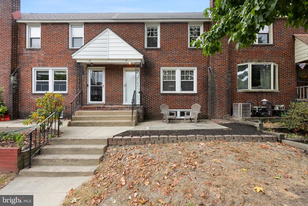 17 W SUMMERFIELD AVENUE