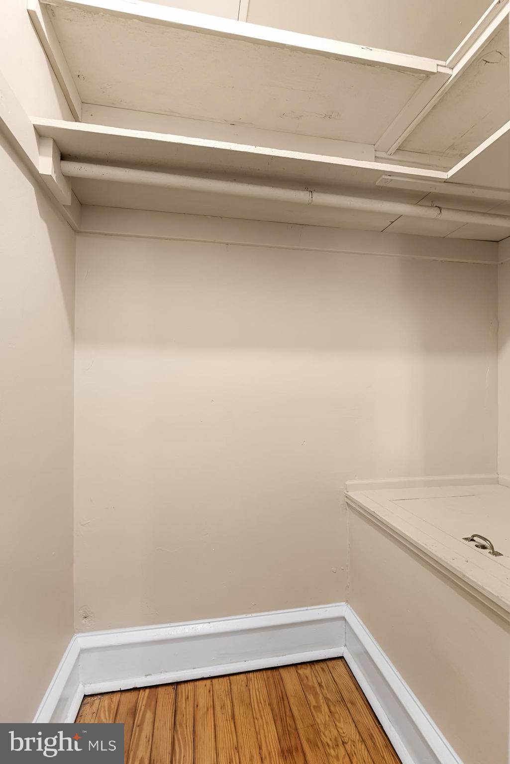 17 W SUMMERFIELD AVENUE