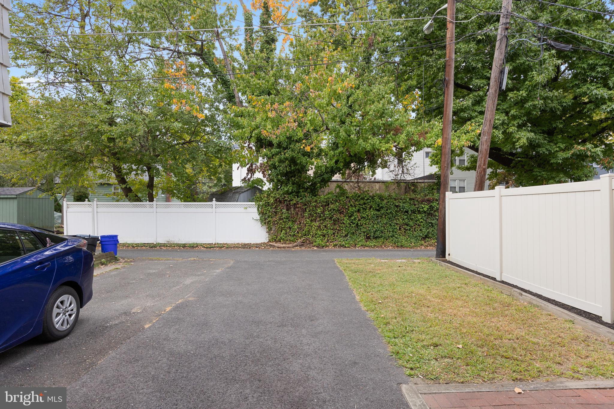 17 W SUMMERFIELD AVENUE