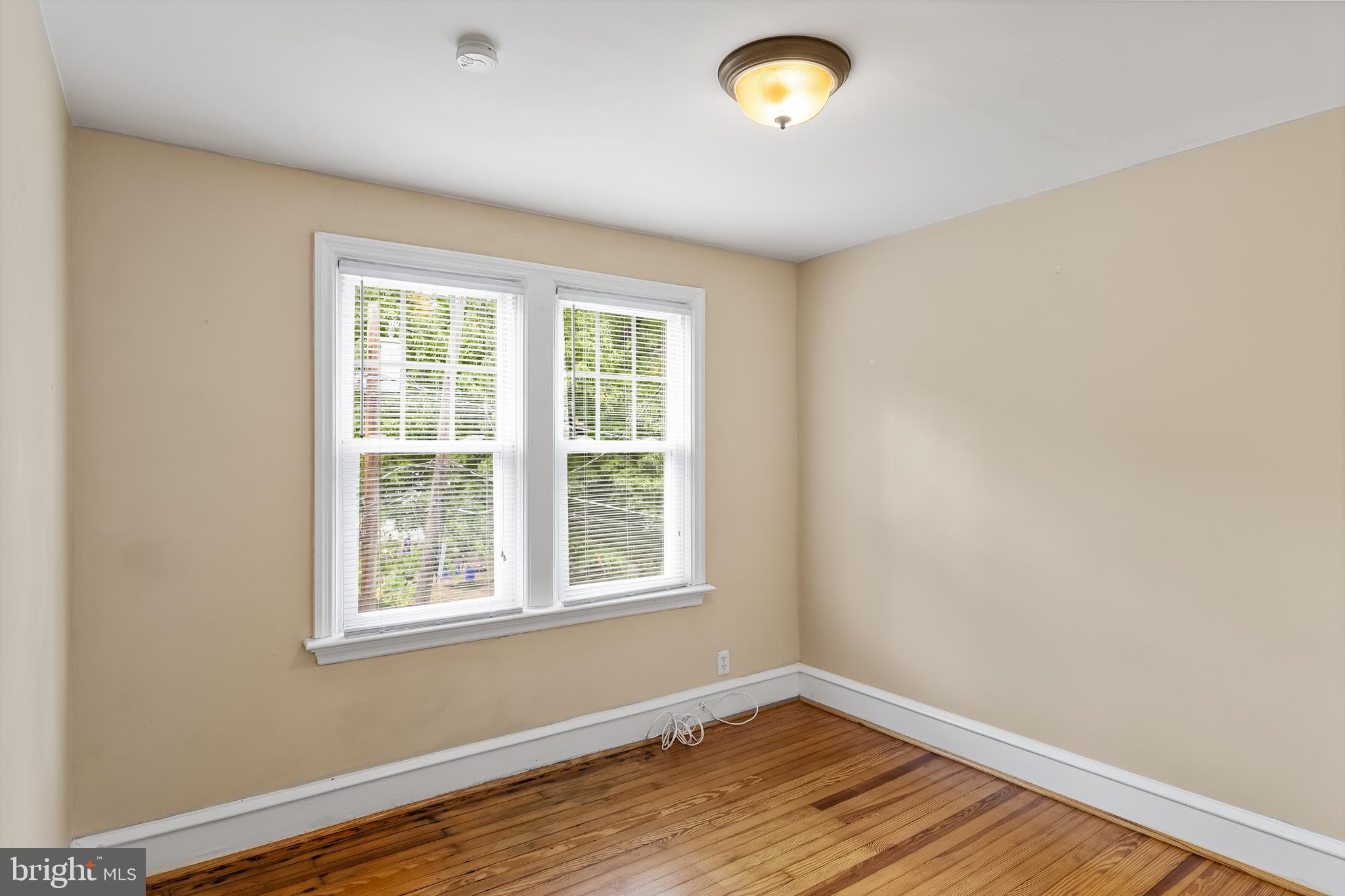 17 W SUMMERFIELD AVENUE