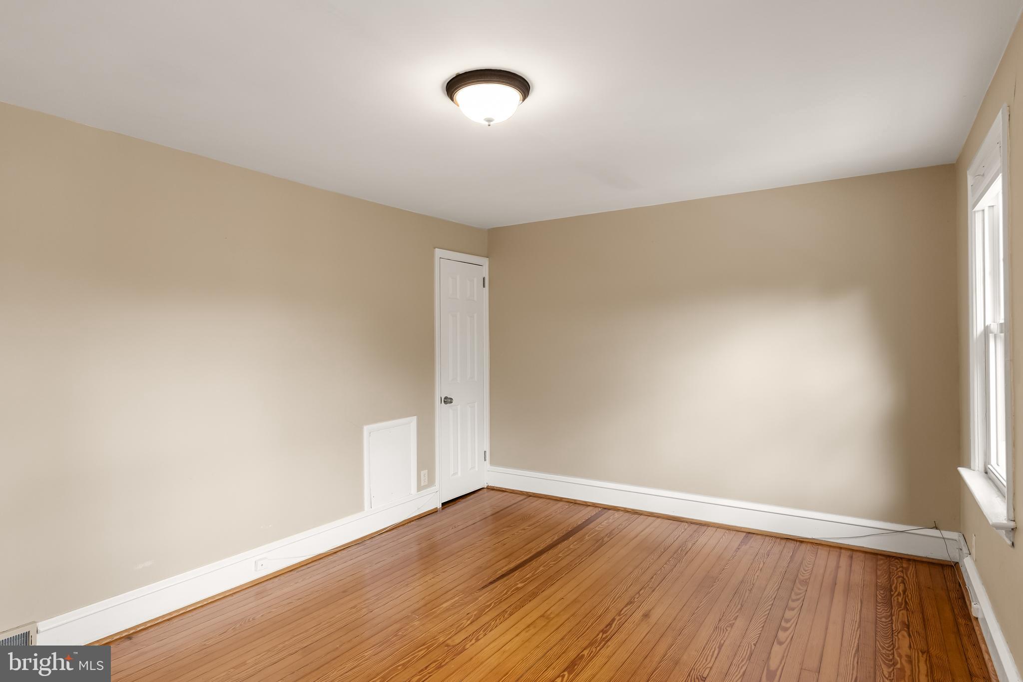 17 W SUMMERFIELD AVENUE