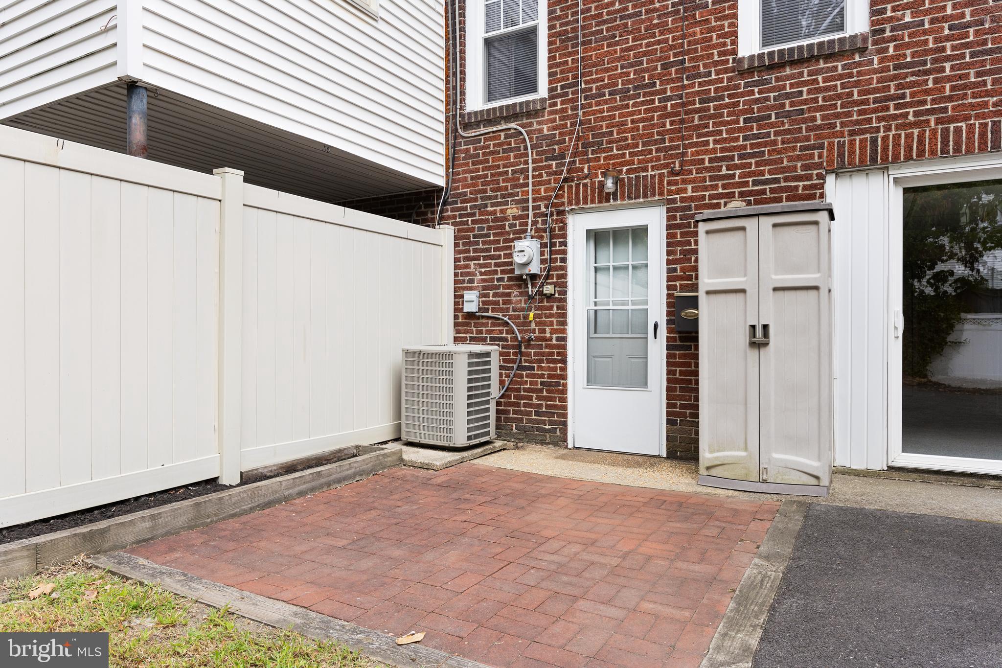 17 W SUMMERFIELD AVENUE