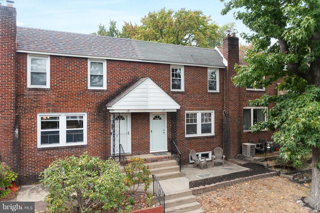 17 W SUMMERFIELD AVENUE