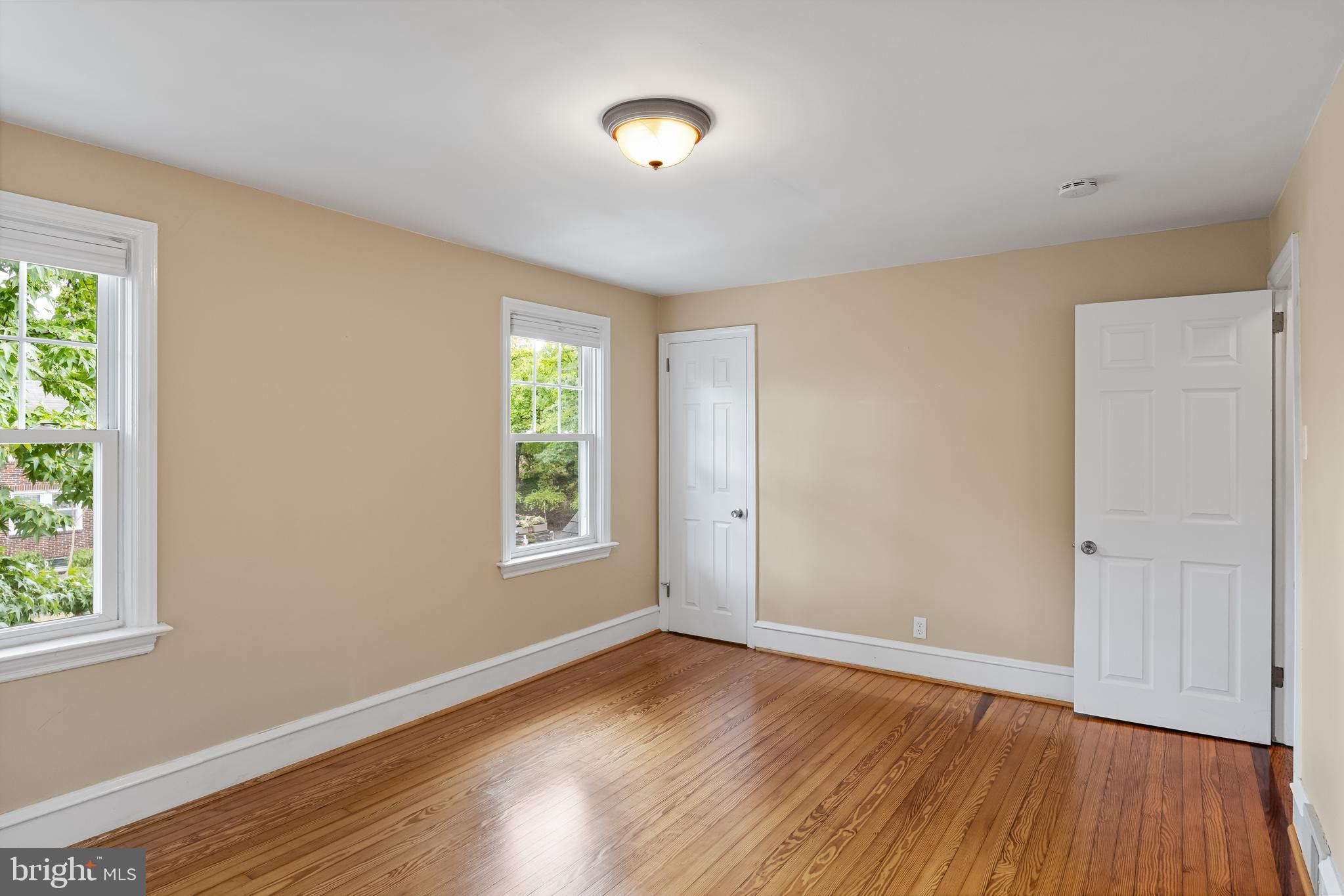 17 W SUMMERFIELD AVENUE