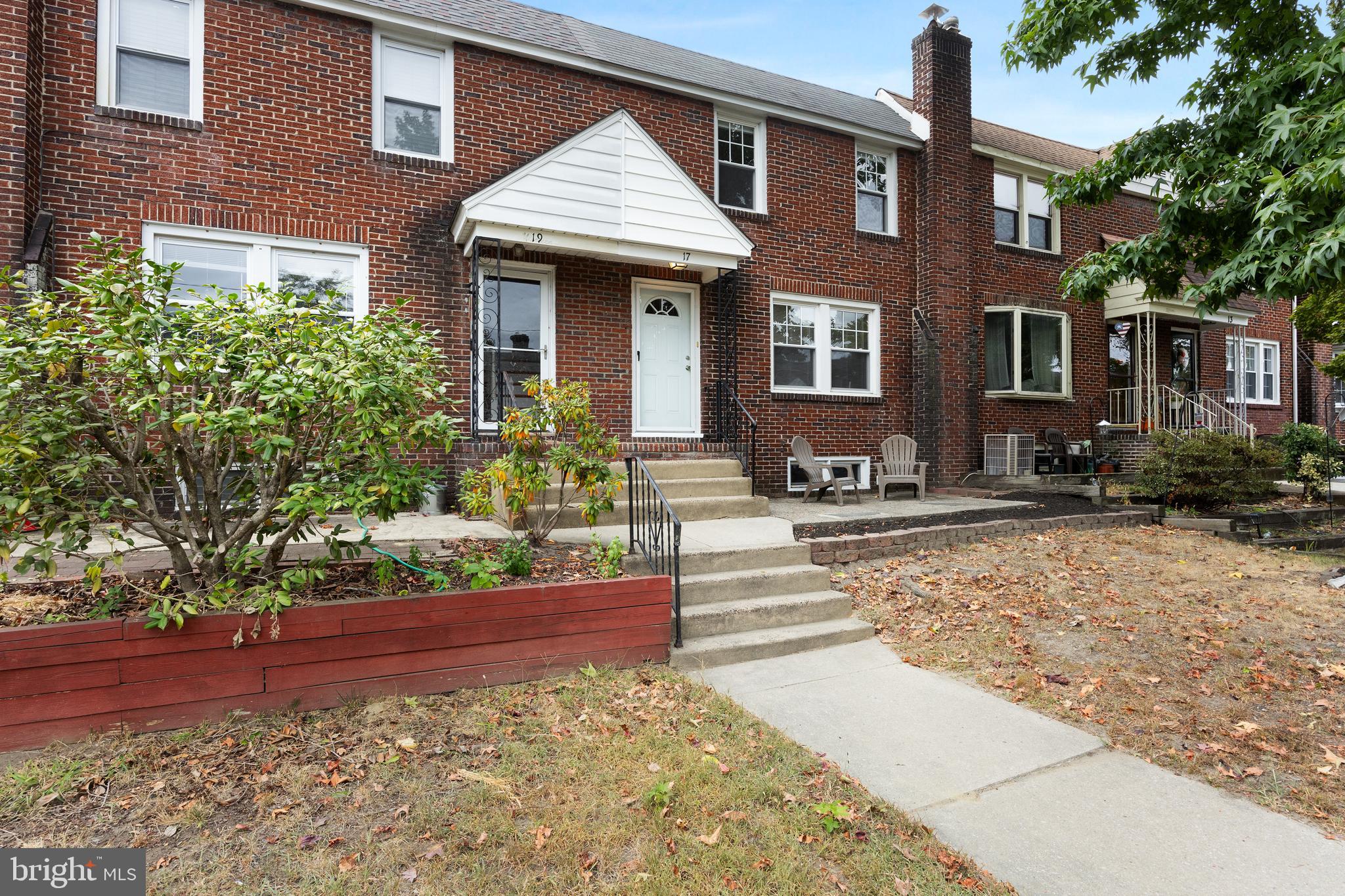 17 W SUMMERFIELD AVENUE