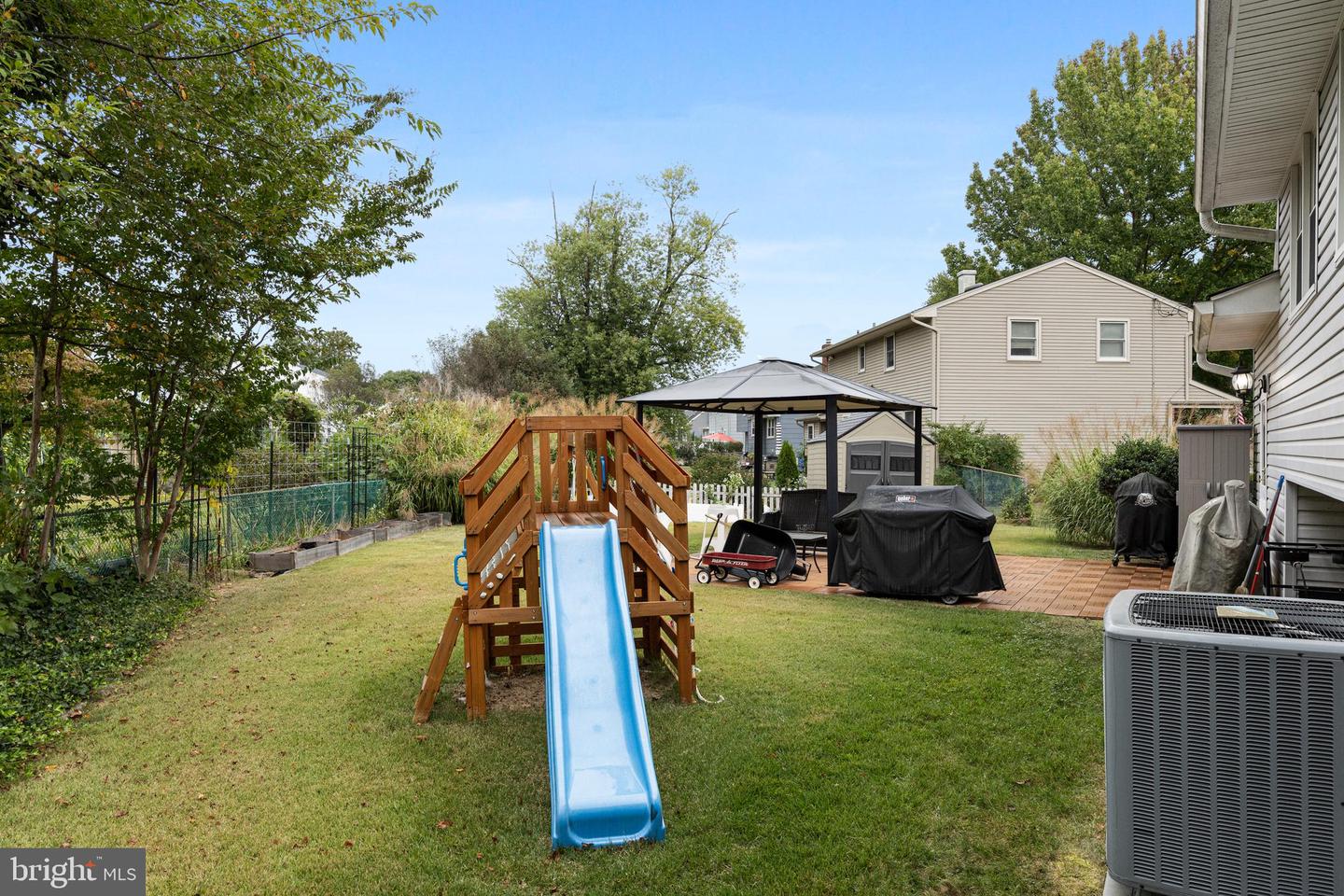 1400 Hillside Dr