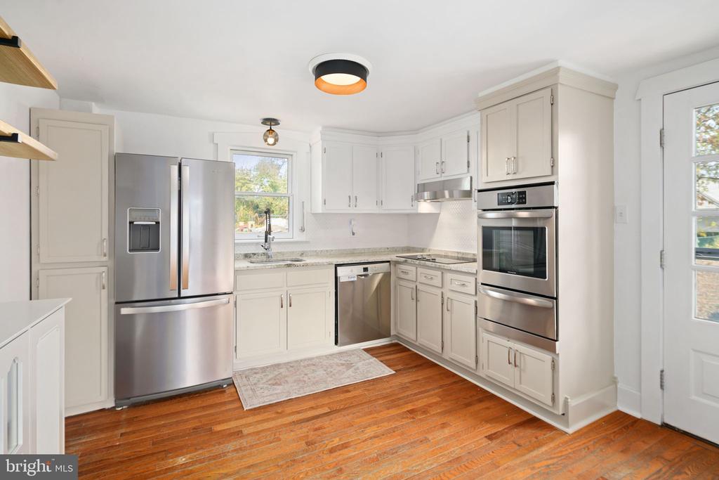 301 MONROE AVENUE