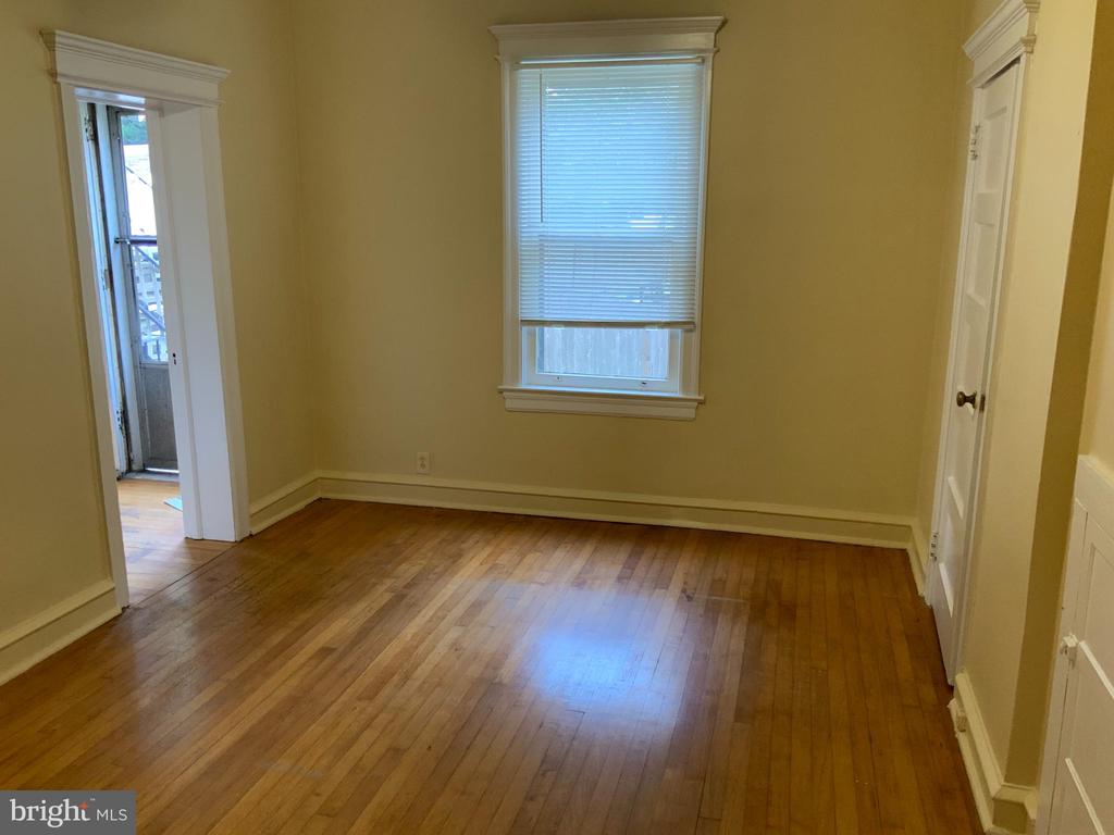 21 YALE ROAD Unit: E