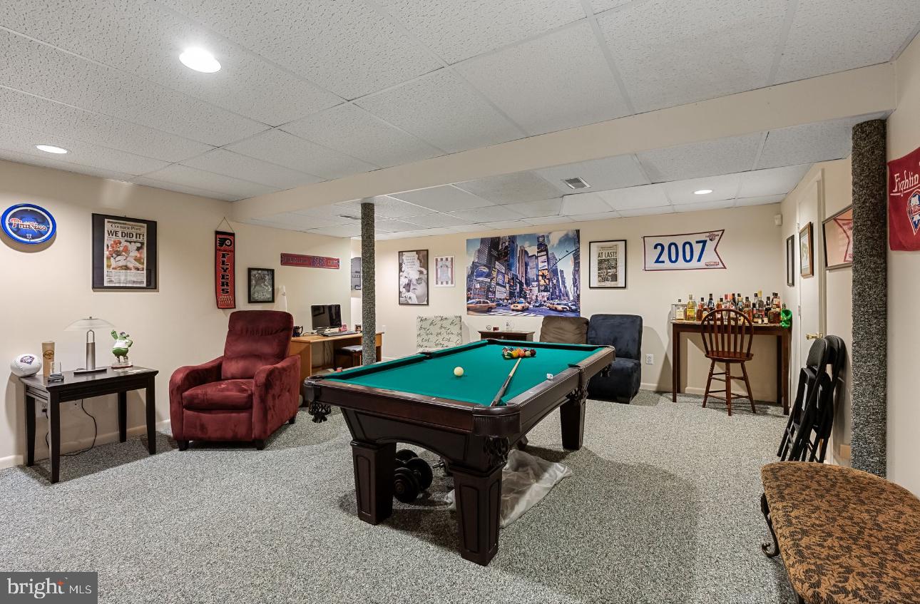 70 Country Club Rd