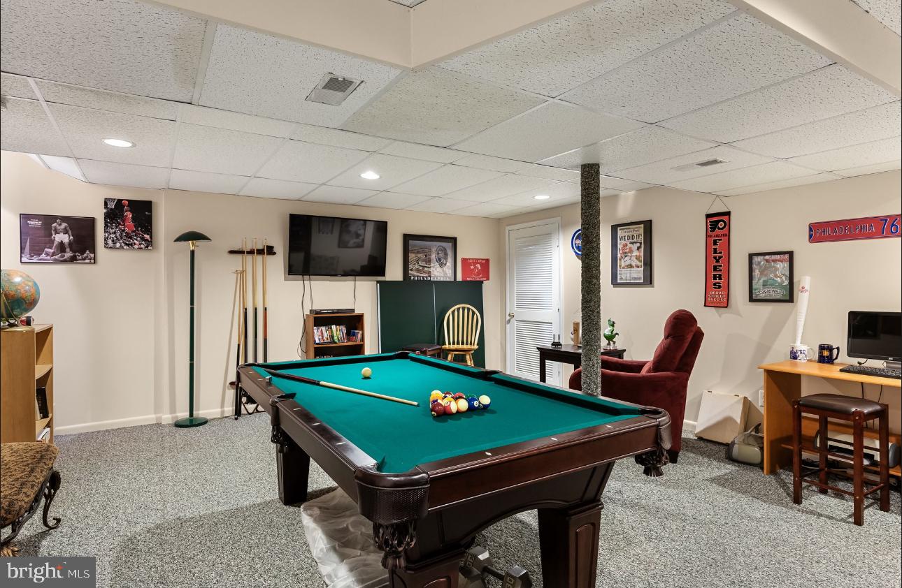 70 Country Club Rd