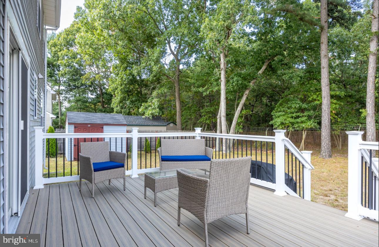70 Country Club Rd