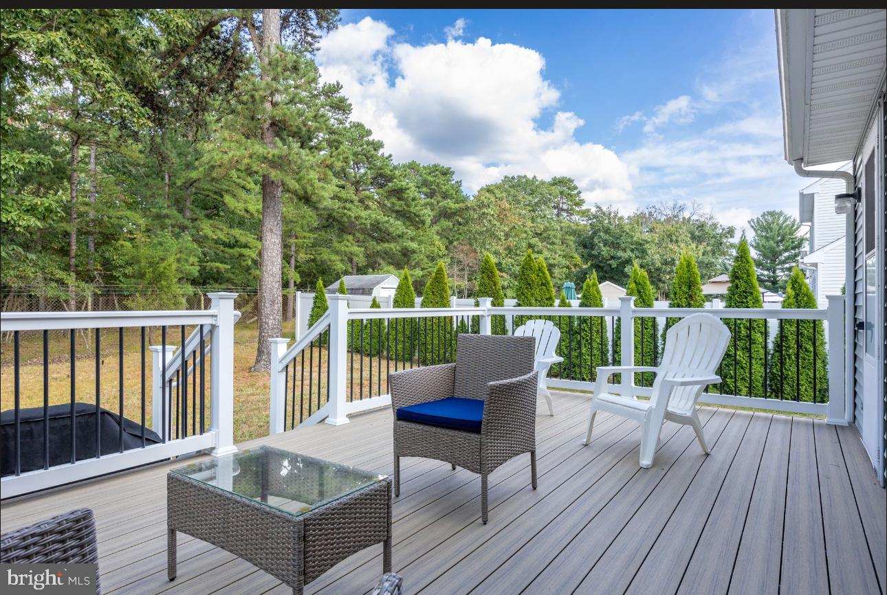 70 Country Club Rd