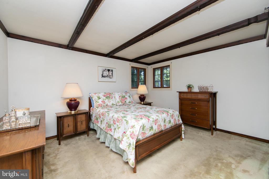 105 EVERGREEN ROAD