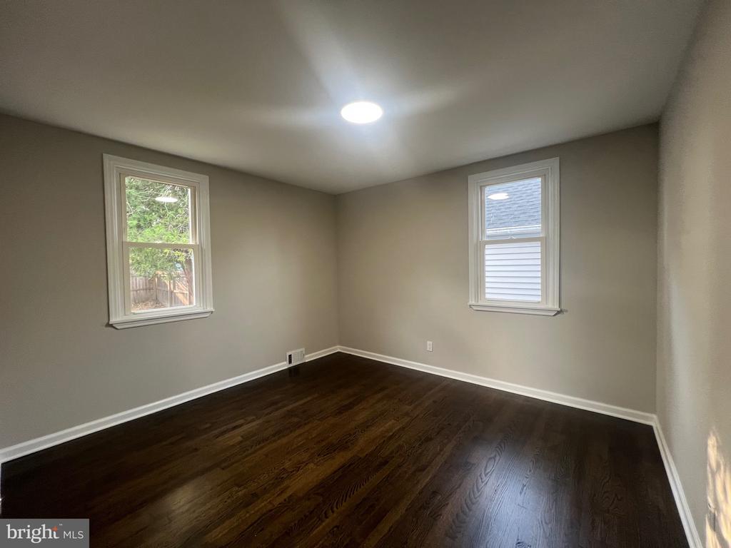14 VAUGHN AVENUE