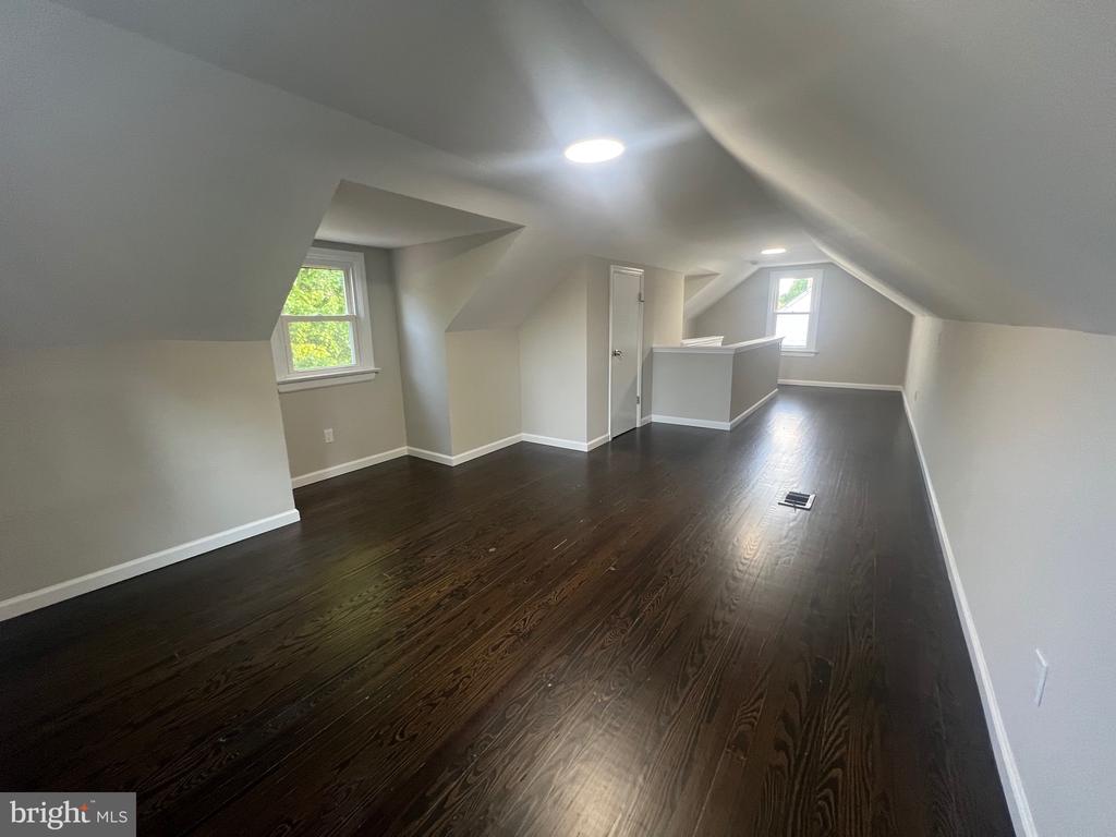 14 VAUGHN AVENUE