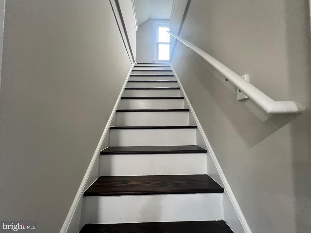 14 VAUGHN AVENUE