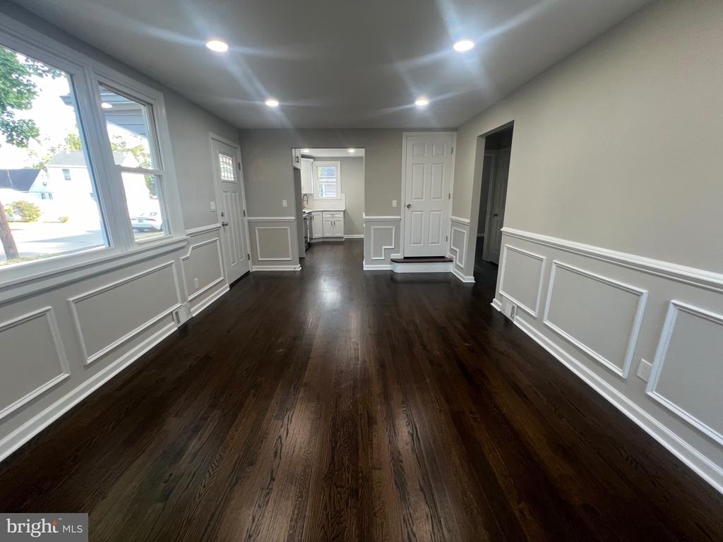 14 VAUGHN AVENUE