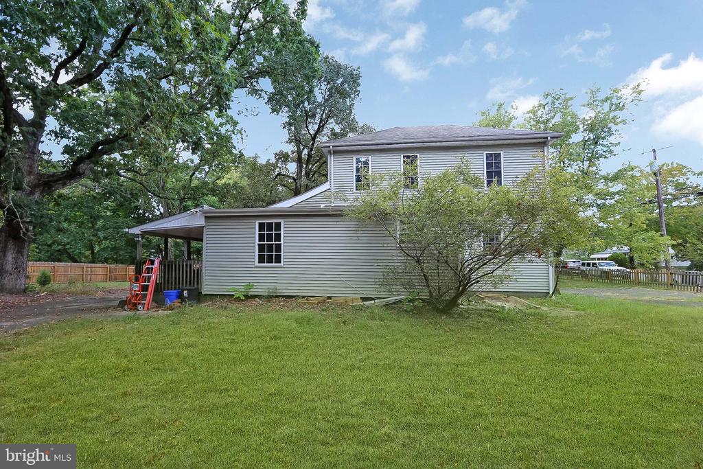 214 GARFIELD AVE.