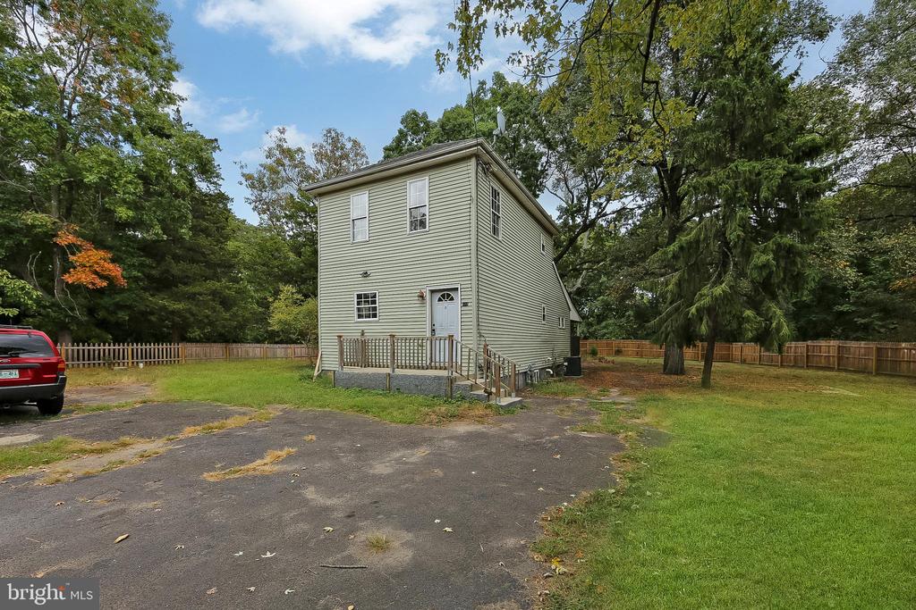 214 GARFIELD AVE.