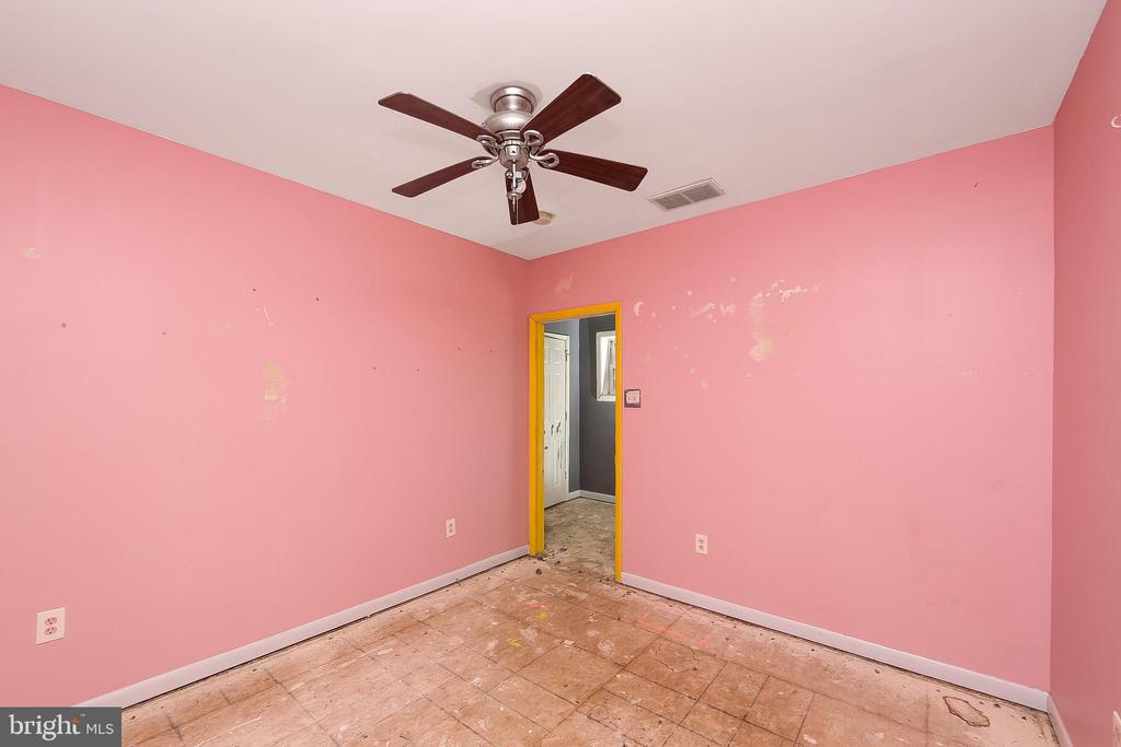 214 GARFIELD AVE.