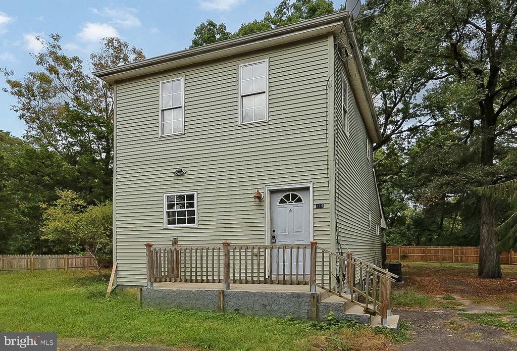 214 GARFIELD AVE.