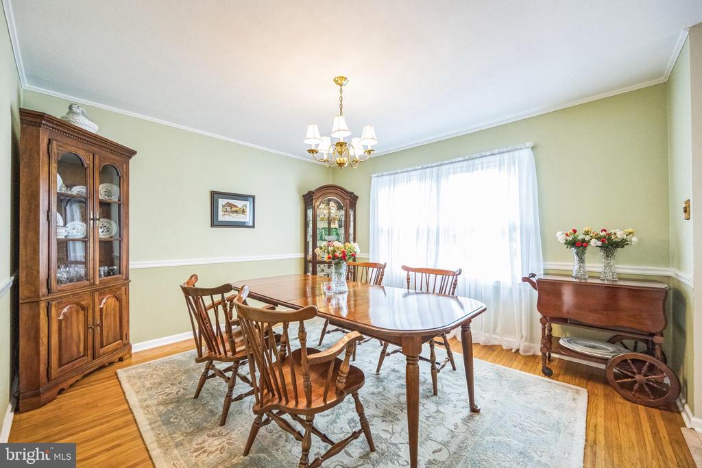 1132 HEARTWOOD DRIVE