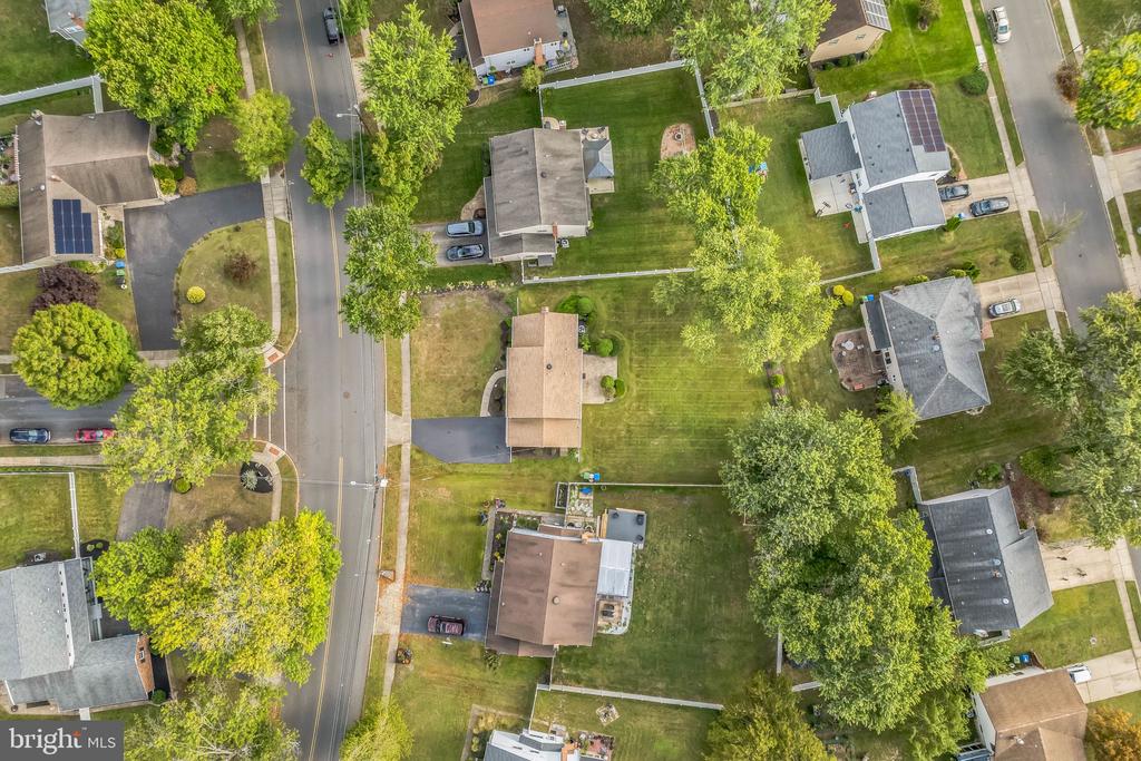 1132 HEARTWOOD DRIVE
